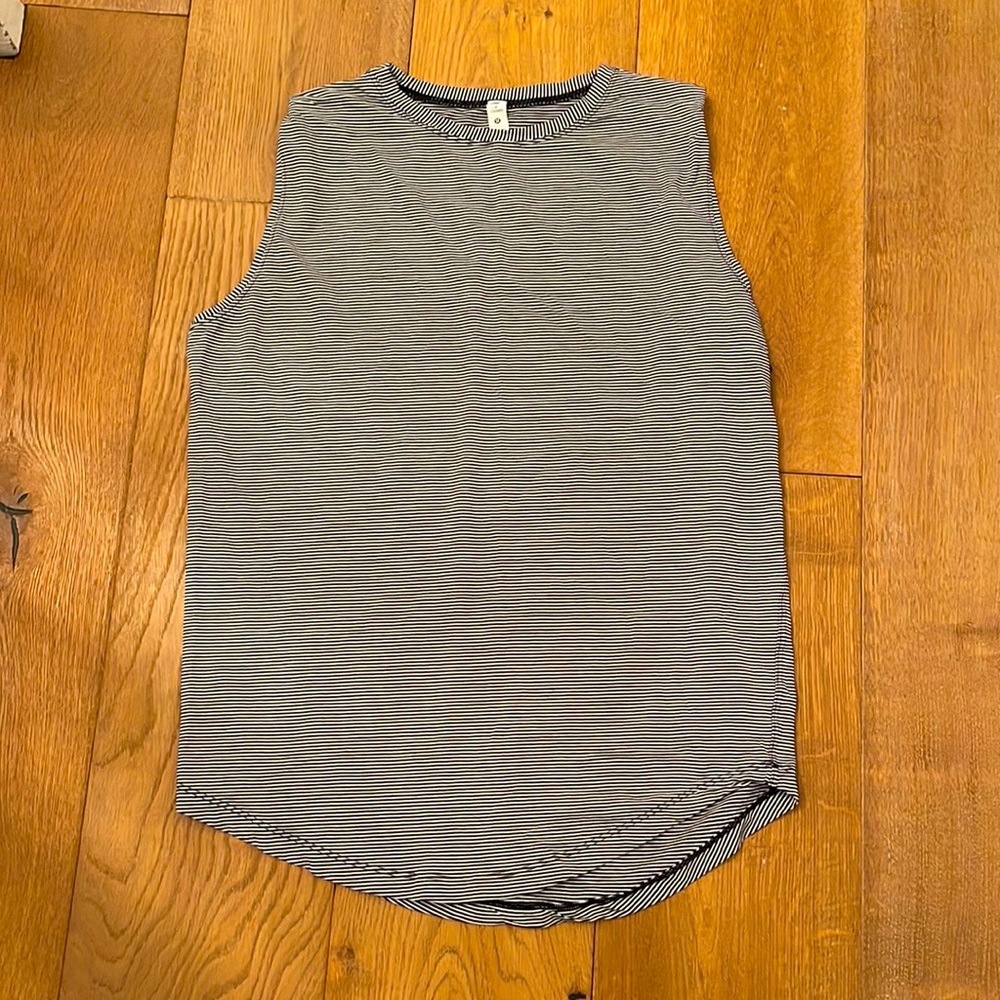 Lululemon tank top size 6. Black and white strip. New condition